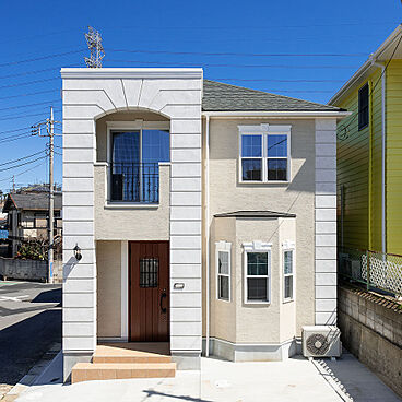 株式会社ノーザンハウスの施工事例「パリジャンスタイルの外観が魅力的!ペットも楽しめる家へ」の画像