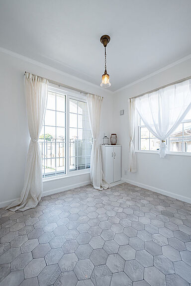 株式会社ノーザンハウスの施工事例「パリジャンスタイルの外観が魅力的!ペットも楽しめる家へ」の画像6