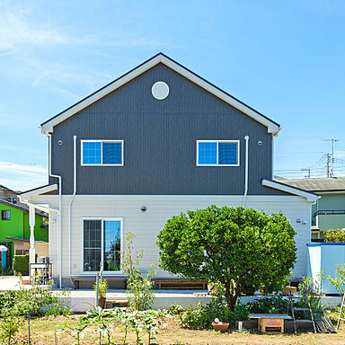 株式会社ノーザンハウスの施工事例「『家族団らん』と『程よい距離感』を両立した共有型二世帯住宅」の画像1