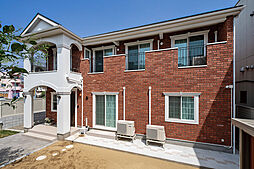 株式会社ノーザンハウスの施工事例「幼い頃の憧れを形に。総レンガ仕上げの気品あふれる佇まい」の画像