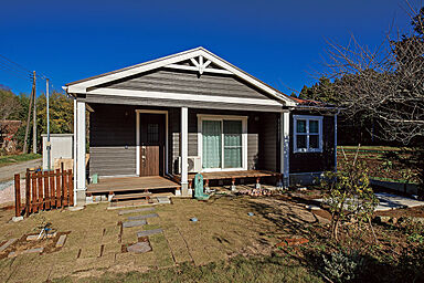 株式会社ノーザンハウスの施工事例「喧騒を離れ、愛犬たちとゆったり暮らせるコンパクトな平屋の輸入住宅」の画像