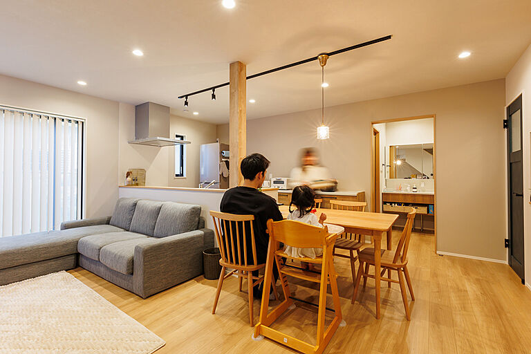 アトリエツバキ 一級建築士事務所の公式画像_リビング2