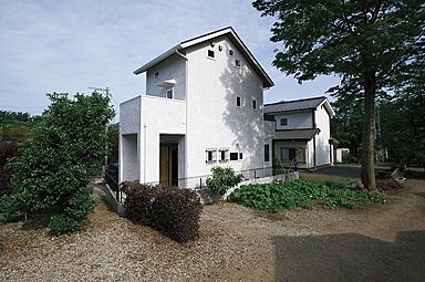 小嶋工務店 TOKYO WOOD - 小金井展示場の施工事例「【3100万円】無垢の木と自然素材の心地よいナチュラル感」の画像