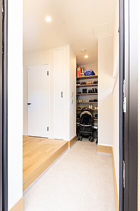 小嶋工務店 TOKYO WOOD - 立川第一展示場の施工事例「こだわりポイントは100カ所以上!理想の家に仕上がりました」の画像2