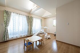 小嶋工務店 TOKYO WOOD - 立川第一展示場の施工事例「【3240万円】憧れの吹き抜けと快適さを実現!こだわりの「多摩の木」で叶えた家」の画像6