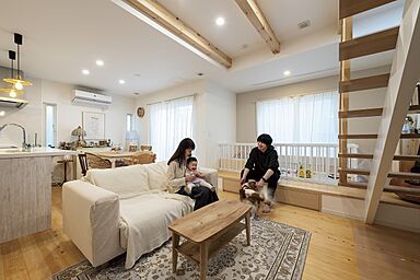 小嶋工務店 TOKYO WOOD - 小金井展示場の施工事例「【2611万円】憧れの“ナチュラル&カントリー”な家」の画像