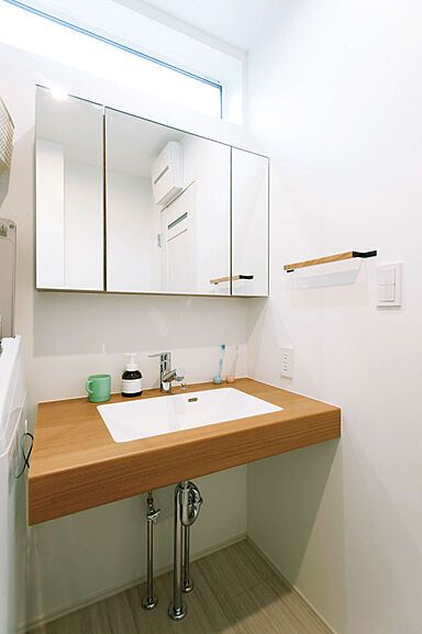 小嶋工務店 TOKYO WOOD - Forest Family展示場の施工事例「【2500万円~】趣味や仕事を満喫する、緑に映えるTOKYO WOODの家」の画像9