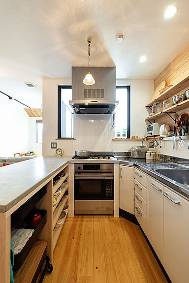 小嶋工務店 TOKYO WOOD - 立川第一展示場の施工事例「【3000万円~】大好きな多摩産の木に包まれて。家族と一緒に時を刻み、育む家」の画像2