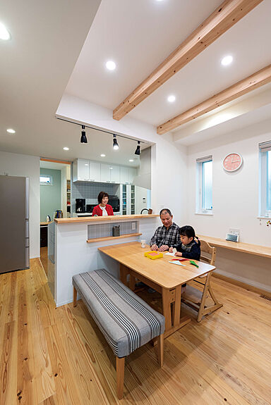 小嶋工務店 TOKYO WOOD - 小金井展示場の施工事例「気密・断熱性と木にこだわり 健康的でストレスフリーな家へ」の画像