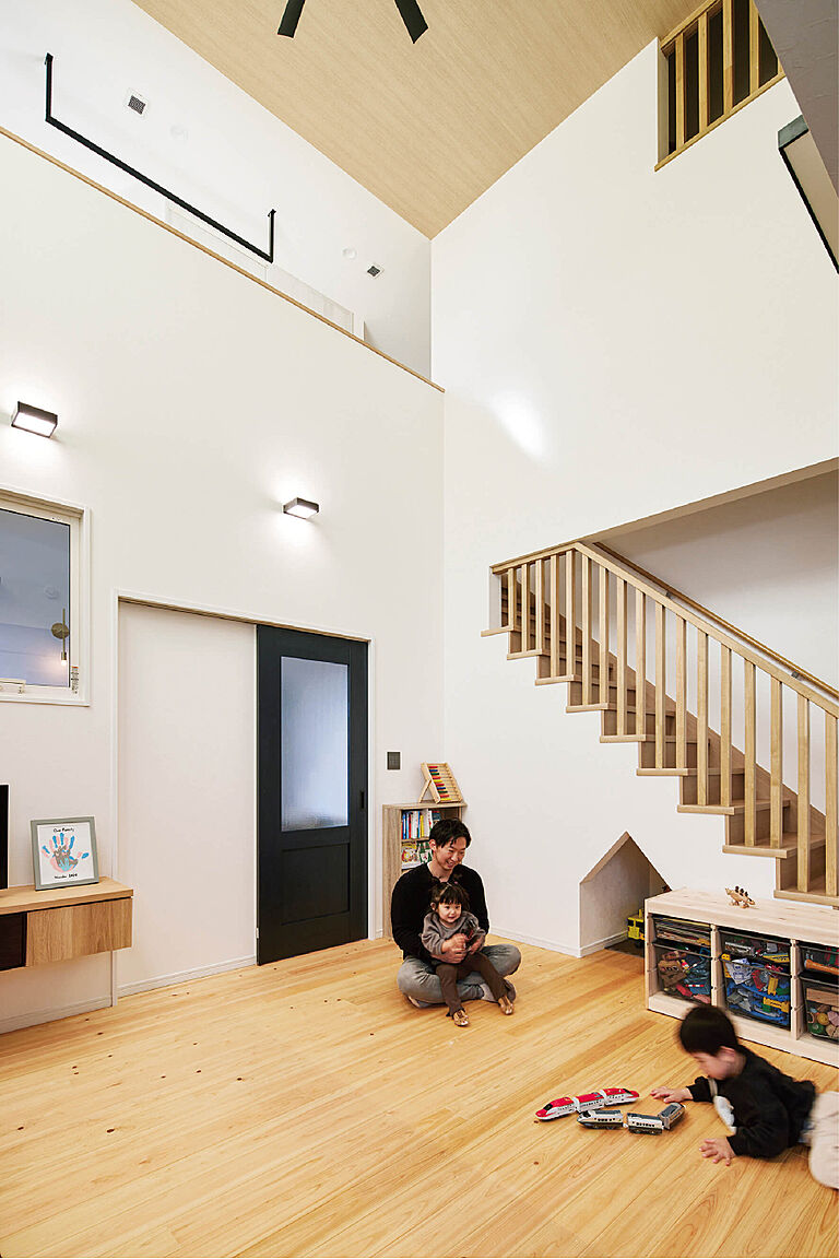 小嶋工務店 TOKYO WOOD - Forest Family展示場の公式画像_リビング2