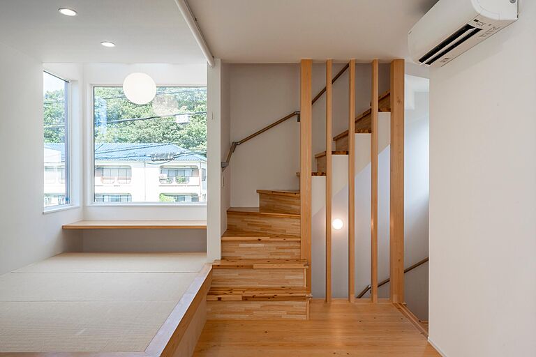 小嶋工務店 TOKYO WOOD - 小金井展示場の公式画像_階段4