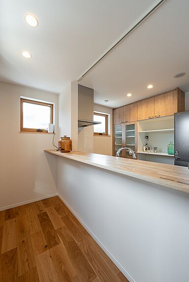 小嶋工務店 TOKYO WOOD - 小金井展示場の施工事例「おうち大好き夫婦が過ごす開放感いっぱいのLDK。大空間でも、外断熱で中心地よく」の画像3
