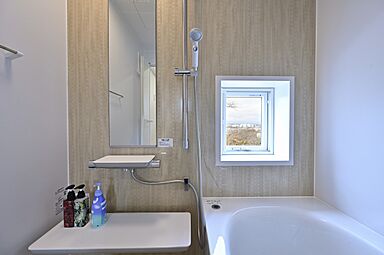 小嶋工務店 TOKYO WOOD - Forest Family展示場の施工事例「吹抜けとピクチャーウィンドウでパノラマを満喫 仕事と暮らし、どちらも楽しむ住まい」の画像9