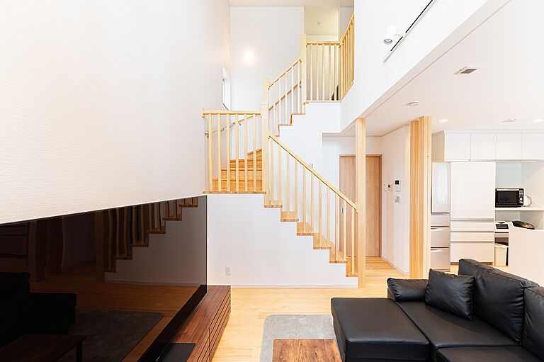 小嶋工務店 TOKYO WOOD - 小金井展示場の公式画像_階段7