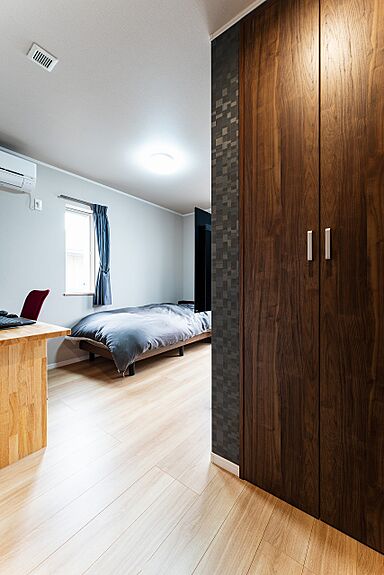 小嶋工務店 TOKYO WOOD - 立川第一展示場の施工事例「「戸建ては寒い」のイメージをくつがえす 外断熱×木の家でぬくもりあふれる住まい」の画像8