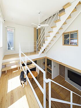 小嶋工務店 TOKYO WOOD - 立川第一展示場の施工事例「まるで巨大なキャットタワー 完全自由設計ならではの、遊び心ある住まい」の画像10