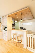 シンプルモダンスタイルのキッチン 小嶋工務店 TOKYO WOOD - 三鷹展示場の事例画像