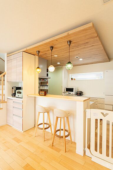 小嶋工務店 TOKYO WOOD - 立川第一展示場の施工事例「『機能性』と『ぬくもり』を調和させた ストレスフリーな憩いのマイホーム」の画像3