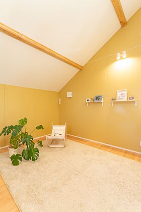 小嶋工務店 TOKYO WOOD - 立川第一展示場の施工事例「スキップフロアと吹き抜けで建坪20坪台でも、開放感ある理想の住まいへ」の画像7