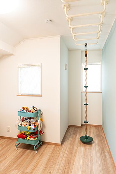 小嶋工務店 TOKYO WOOD - 小金井展示場の施工事例「桧の香に満たされる、家族の幸せを育む住まい 今もこれからも、変わらない心地よさ」の画像4