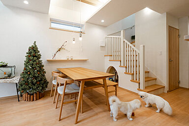 小嶋工務店 TOKYO WOOD - 小金井展示場の施工事例「なかよし家族が選んだ“完全同居型” それぞれの暮らしも楽しい二世帯住宅へ」の画像1