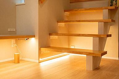 小嶋工務店 TOKYO WOOD - 小金井展示場の施工事例「リビングは、2階へ。プロに委ねてたどり着いた住まい」の画像6