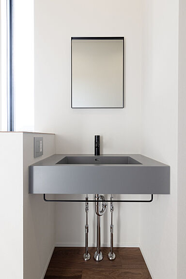 一生健命の家づくり研究会の施工事例「【一生健命の家づくり研究会】高天井3mの広がりを感じるモダンな家」の画像4