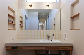 一生健命の家づくり研究会の施工事例「【一生健命の家づくり研究会】韓国ポップな色づかいが楽しい三角屋根の家|清洲市」の画像3