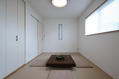 太平ハウス・ラボ株式会社の施工事例「こだわりのキッチンと家事ラク動線、暮らしやすい間取りのZEH長期優良住宅」の画像8