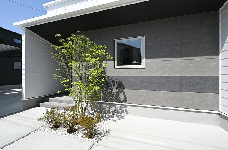 太平ハウス・ラボ株式会社の公式画像_玄関3