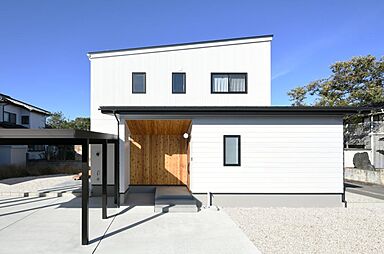 太平ハウス・ラボ株式会社の施工事例「高断熱・省エネで快適、夫婦の理想を実現したオシャレな住まい」の画像1