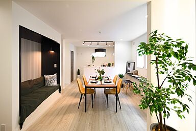 株式会社Standard 沼津市岡宮展示場の施工事例「【長泉町/30坪】居心地のいいヌックがある、シンプルナチュラルな家」の画像1