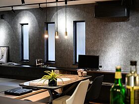 株式会社Standard 沼津市岡宮展示場の施工事例「【富士市/32坪】小上がりが印象的な、遊び心のあるLDK」のメイン画像