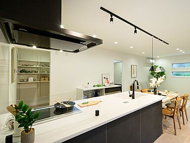 株式会社スタンダード 沼津市岡宮展示場の施工事例「【伊豆の国市/31坪】プライベートテラスのあるやすらぎの家」の画像3