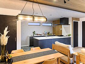 株式会社スタンダード 沼津市岡宮展示場の施工事例「【富士宮市/35坪/平屋】愛車と開放感を独り占めする、ガレージ&コートハウス」の画像3