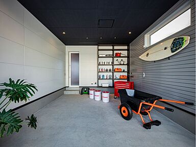 株式会社建匠の施工事例「ガレージと青空リビングのあるモデルハウス」の画像2