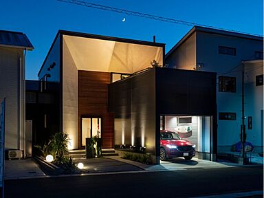 株式会社建匠の施工事例「ガレージと青空リビングのあるモデルハウス」の画像3