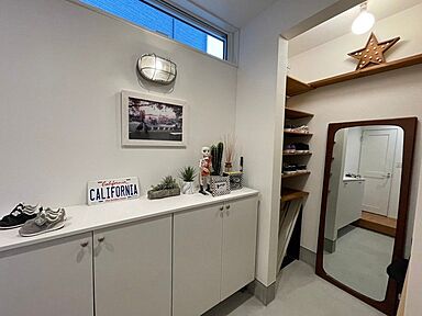 株式会社建匠の施工事例「吹き抜けリビングとかわいいニッチのある暮らし」の画像5