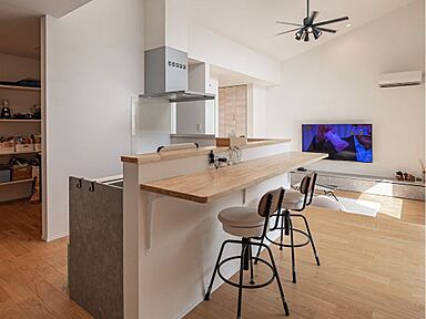 株式会社建匠の施工事例「勾配天井で開放的に暮らせるL字型の平屋」の画像5