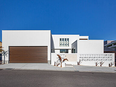 クラシスホーム株式会社 春日井店の施工事例「【クラシスホーム】光と風と暮らす家 | 日進市 78坪」の画像1