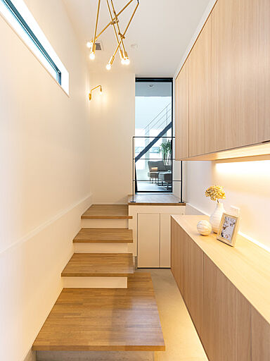 クラシスホーム株式会社 春日井店の施工事例「【クラシスホーム】地形を活かしたラグジュアリーモダン | 名古屋市 51坪」の画像3