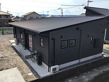 鎌田建設株式会社の施工事例「霧島市国分 N様邸 The Metal House」の画像6
