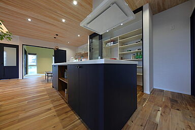 鎌田建設株式会社の施工事例「霧島市国分 S様邸 リゾートホテルライクなコートヤードハウス」の画像3