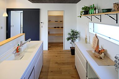 鎌田建設株式会社の施工事例「霧島市国分 N様邸「アウトサイドリビング」で自然との一体感を」の画像3