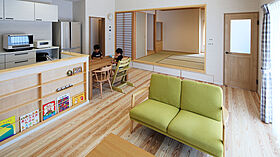 鎌田建設株式会社の施工事例「姶良市加治木町 O様邸 棚・TANA・棚 収納上手な家族の家」の画像1