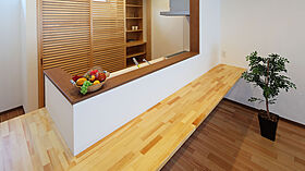 鎌田建設株式会社の施工事例「霧島市隼人町 F様邸 畳リビングでくつろぐ 和美庵な暮らし」の画像3