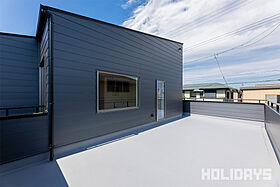 HOLIDAYS【高気密高断熱の家づくり】の施工事例「リビングイン階段が空間を繋げる住まい」の画像10