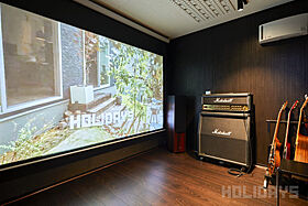 HOLIDAYS【高気密高断熱の家づくり】の施工事例「全館空調搭載の大人かっこいいダークトーンのお家」の画像4