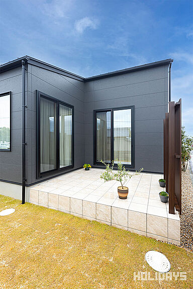 HOLIDAYS【高気密高断熱の家づくり】の施工事例「動線と開放感にこだわったナチュラルモダンハウス」の画像10