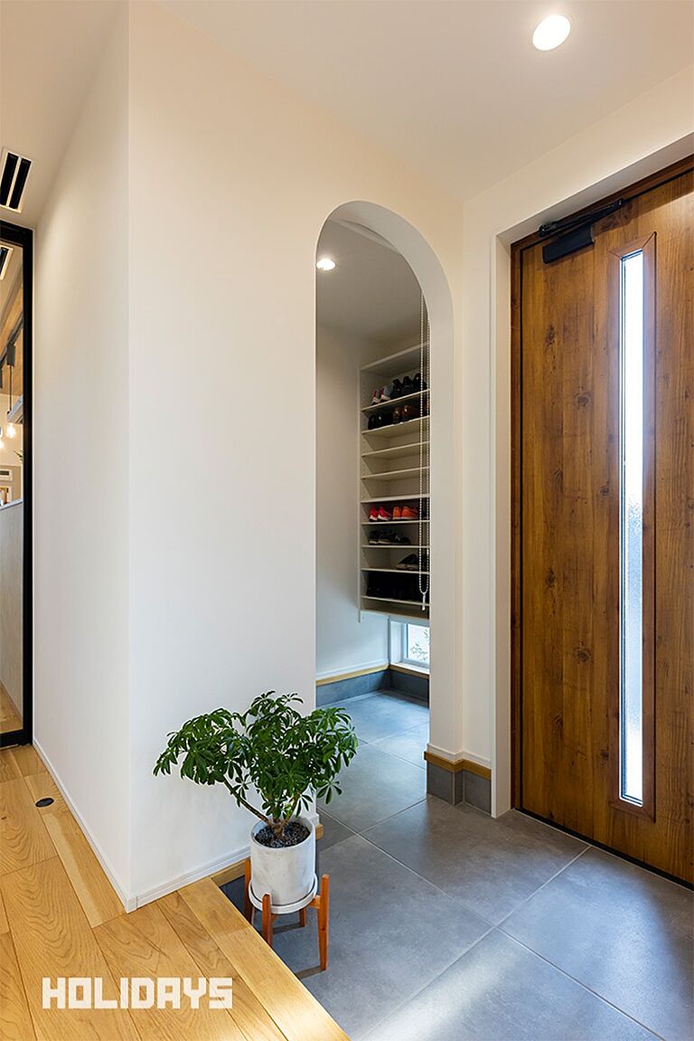 HOLIDAYS【高気密高断熱の家づくり】の公式画像_玄関4